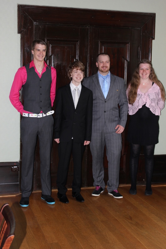 Konfirmant med søskenbarn